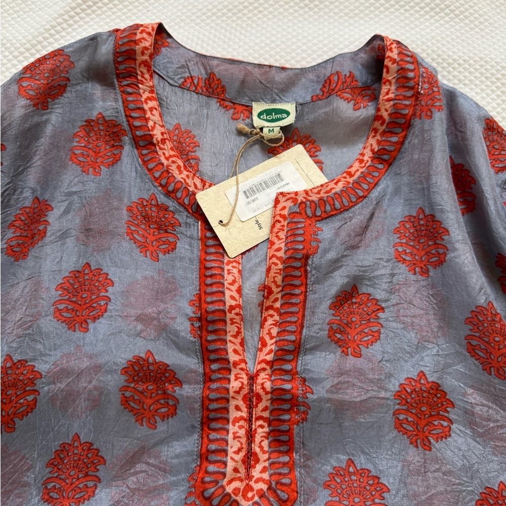 Gray and Red Patterned Tunic - Picture 5 of 6
